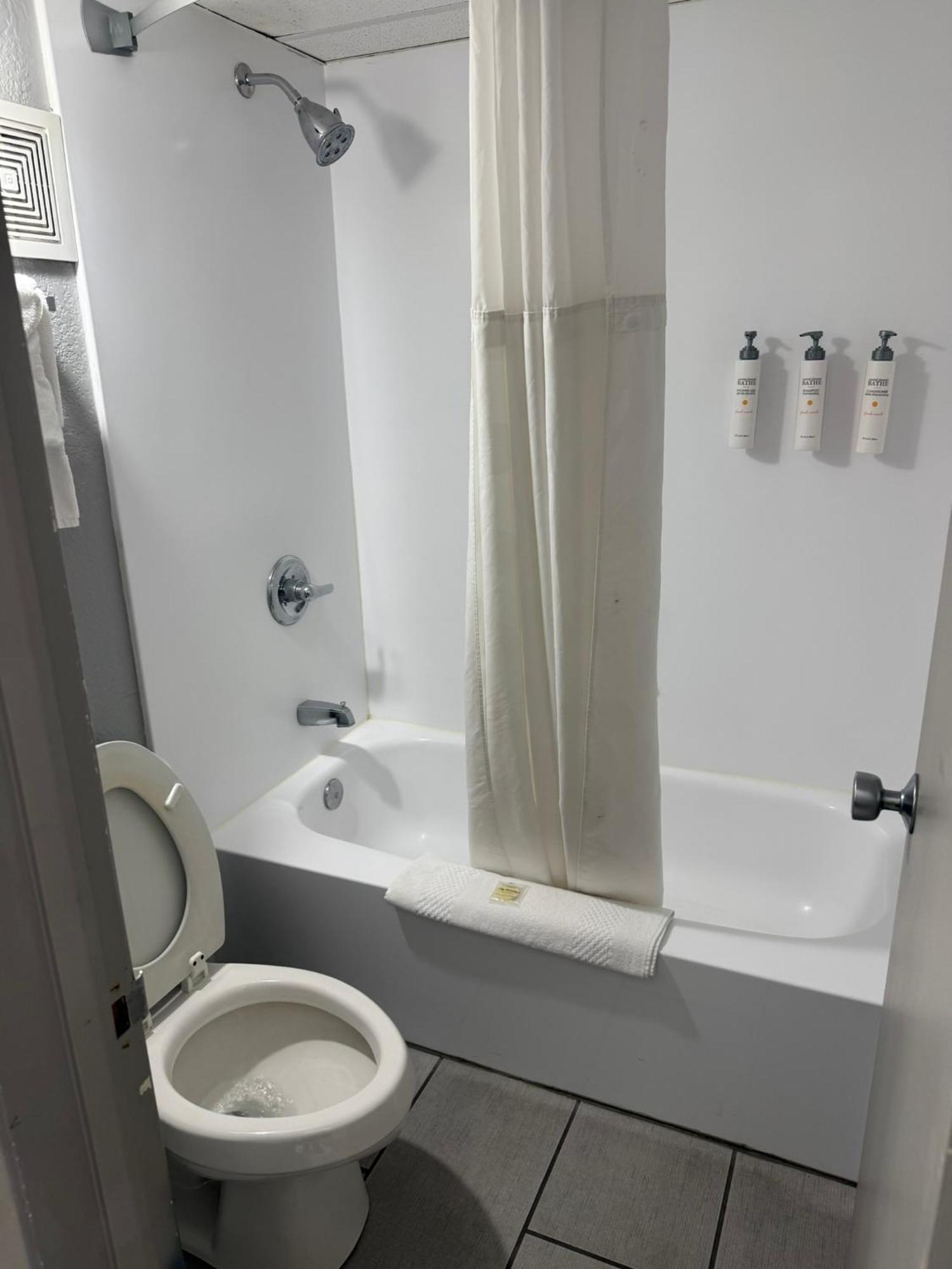 Clarion Inn Rapid City Habitación foto
